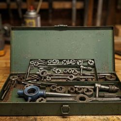🛠️ Vintage USA Tap & Die Set - $85 FIRM