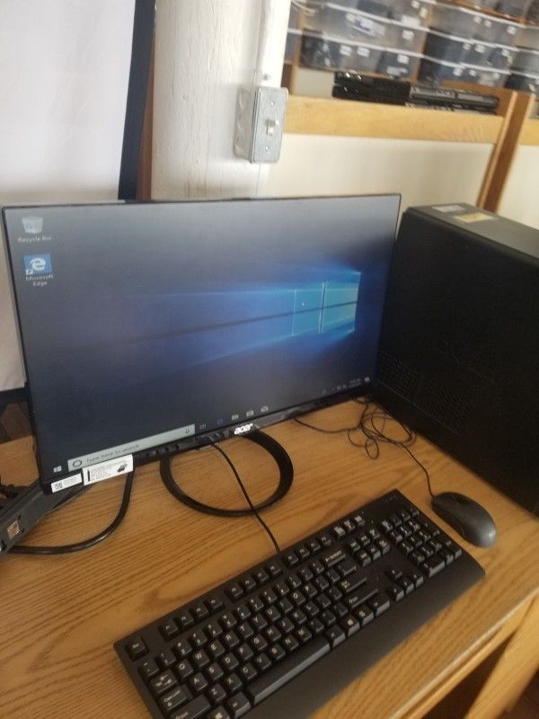 ACER 24 INCH R240HY SIMLESS MONITOR (T1030)