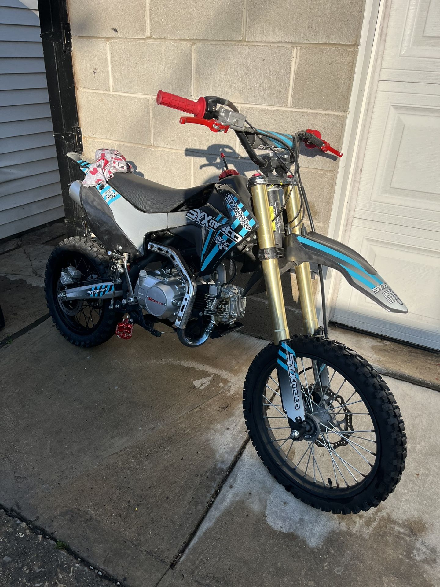 2024 SYX Moto Whip Pro 125cc Pit Bike, Oil-Cooled, Kick Start, Anodized Front Fork, 4-Speed Manual Shifting, (17/14) Wheels, Ages 12 and up