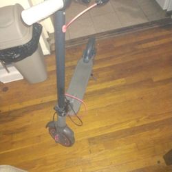 Electric Scooter Works Perfect Looking To Sell Now