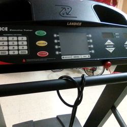 Landis Professional Executive Training Treadmill