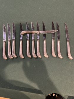 Walco Heavy Weight Steak Knives (12 knives) 1 of 2