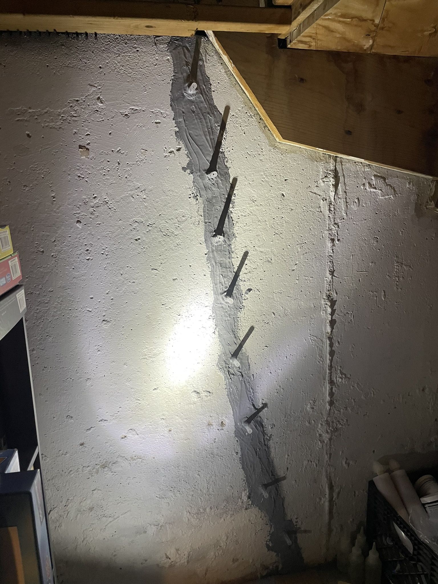 Foundation Crack Kit 100%