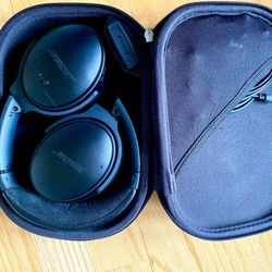 Excellent Condition Bose Qc 35 Noise Cancellation Headphones