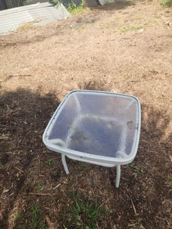 Aluminum patio side table