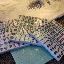 Chinese Mahjong Tile Set 