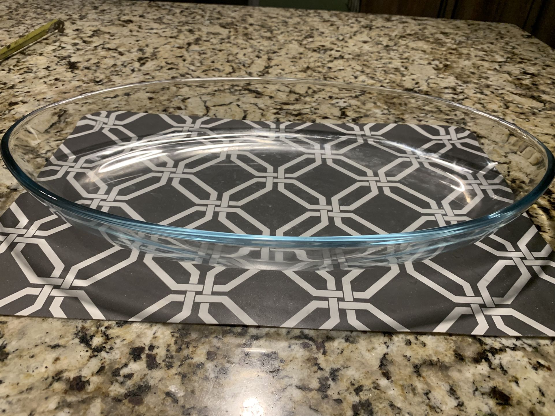 New Glass Oval Baking Dish 10 By 17 Inches W/ High Sides