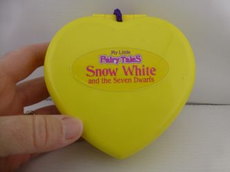 My Little Fairy Tales Snow White & Seven Dwarfs Playset w/Figures Incomplete Q6