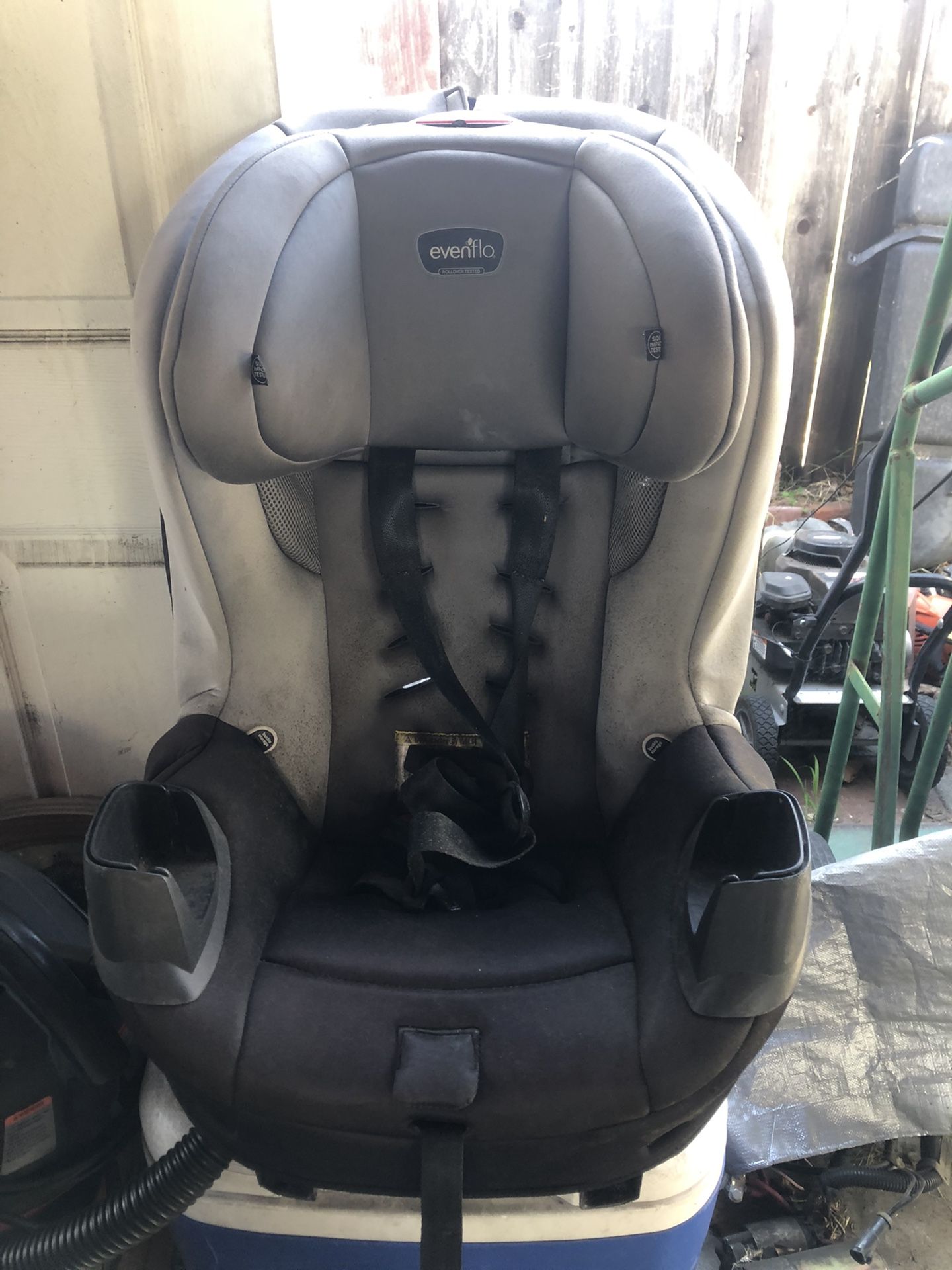 Evenflo baby car seat