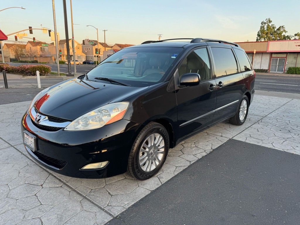 2008 Toyota Sienna