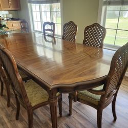 Beautiful Antique Dining Set