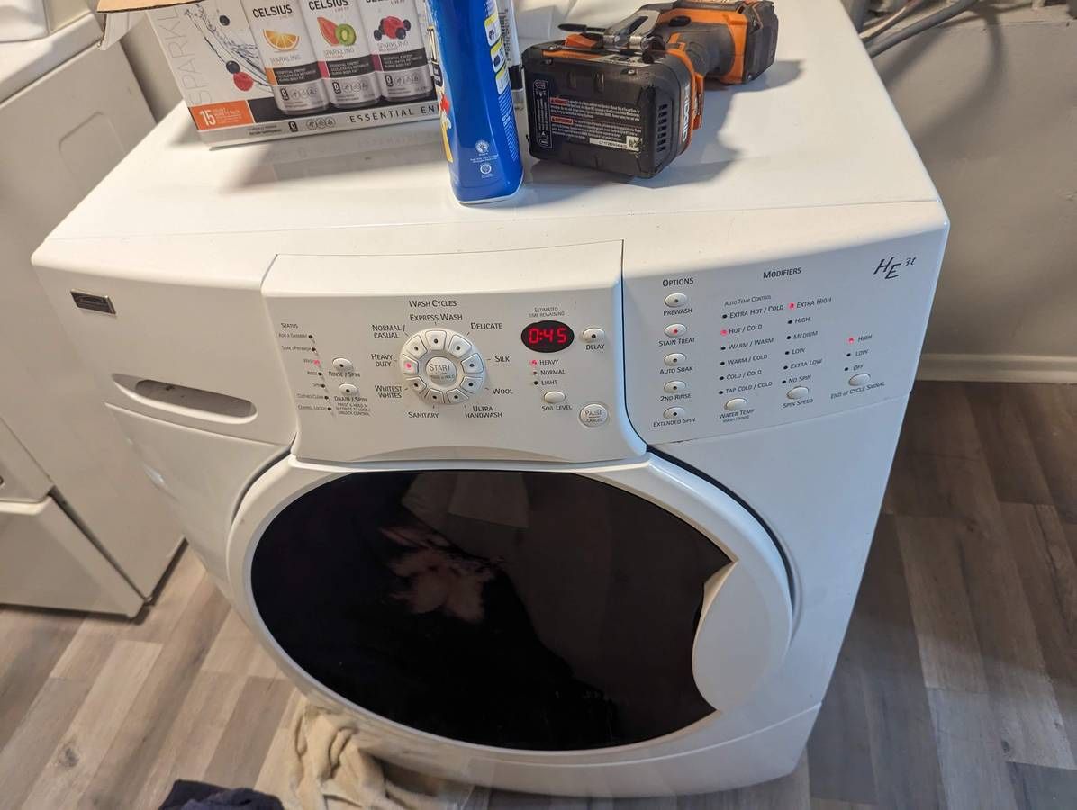Kenmore Elite HE3T Washer (FOR PARTS)