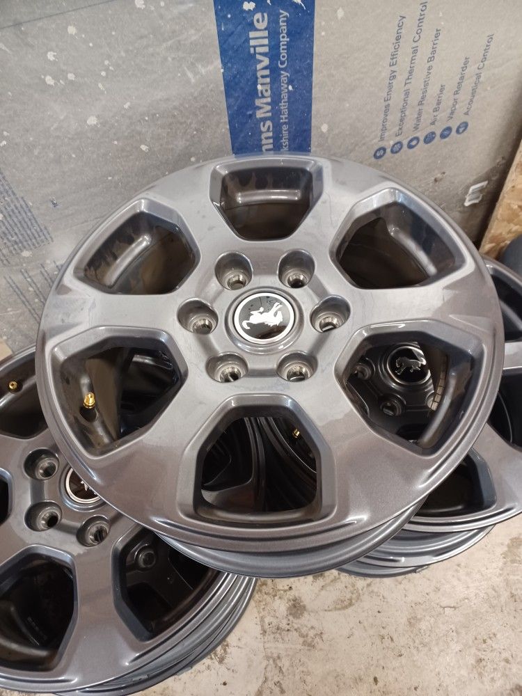 2023 Ford BRONCO Rims Have 5 In Very Good Cond. If Interested Call 440 537 One Six One 7 Asking 450.00.