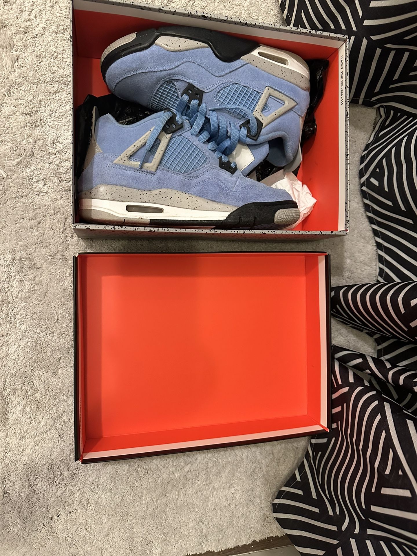 Jordan 4 Retro