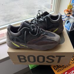 Yeezy 700 Sz 10.5 $280
