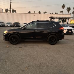 Nisan Rogué SV AWD 2017 Título Limpio Corre Y Luce Como Nueva Toda Eléctrica 6800 