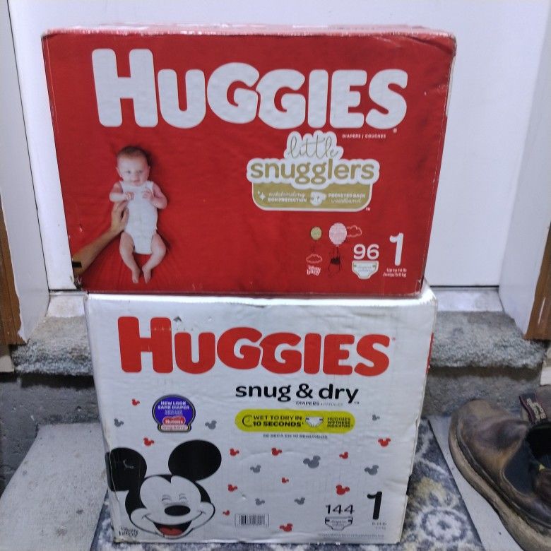 Red Box Of Huggies Is Sold Have Only The White Box Left 😳