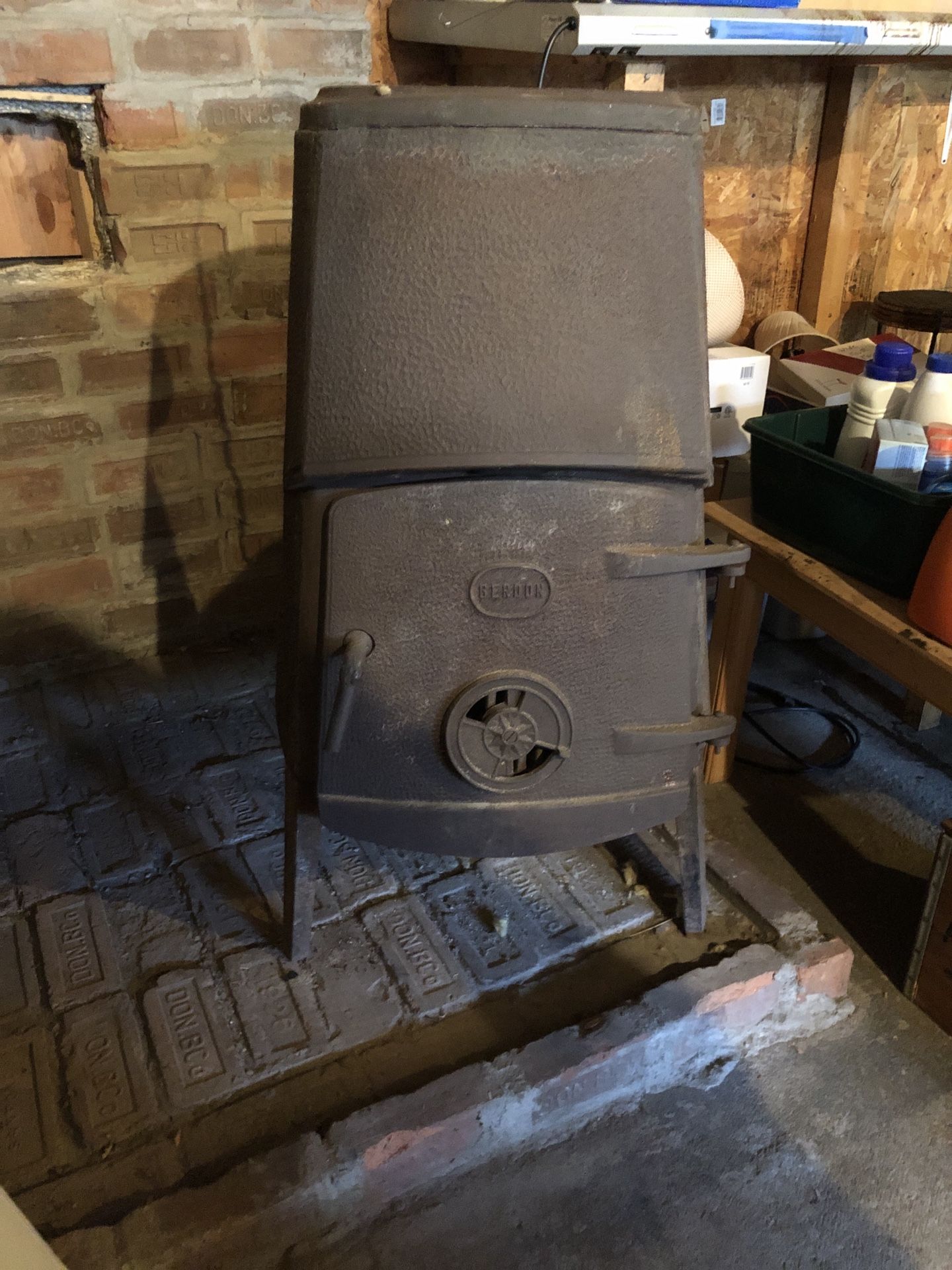 Lodge Mini Wok Cast Iron, 9 Inch Model L9MW for Sale in Boulder, CO -  OfferUp