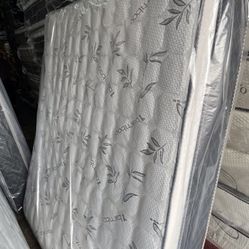 Queen Mattress Pillow Top
