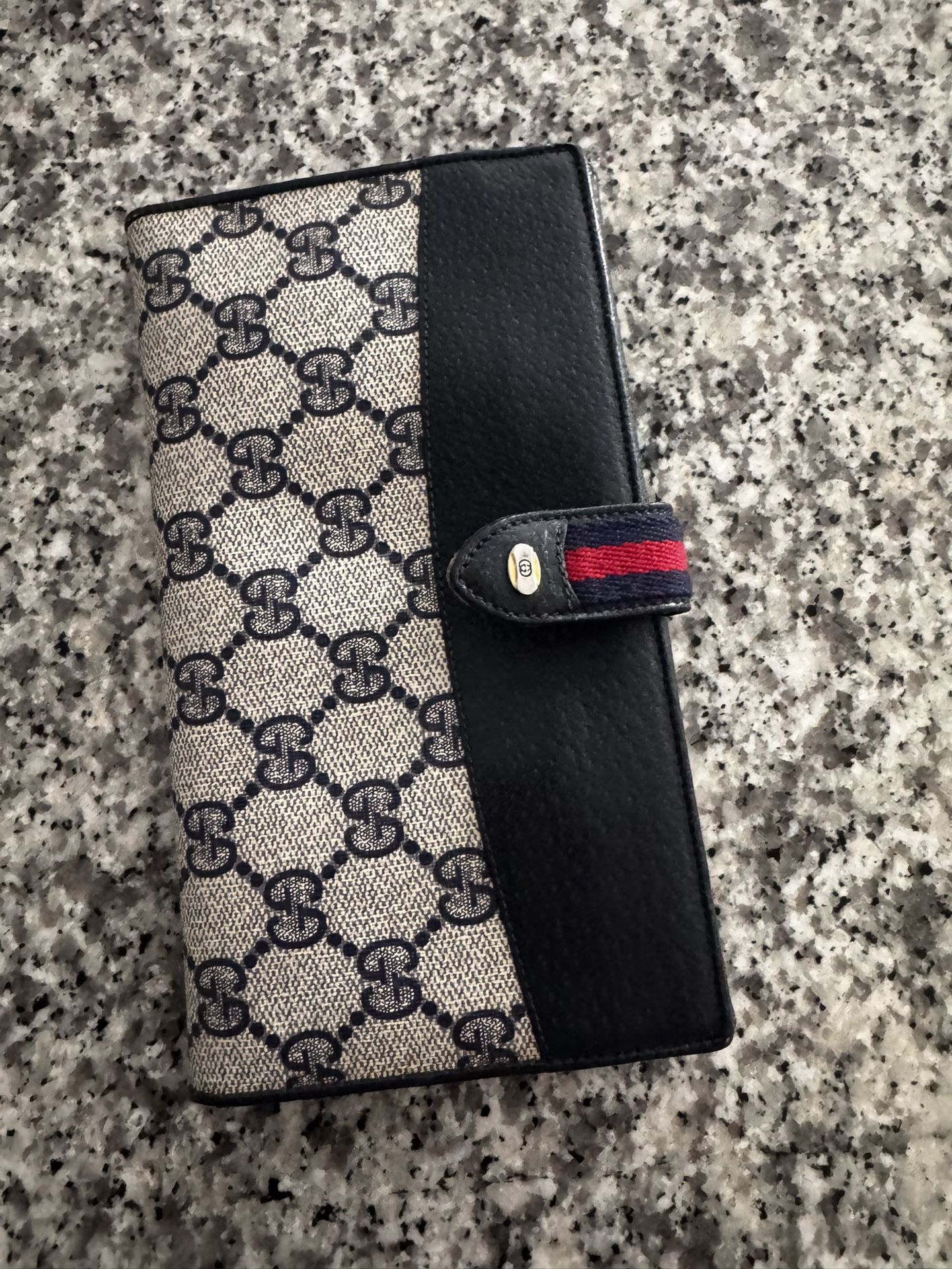 Authentic Gucci Trifold