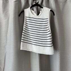 Sweater vest 