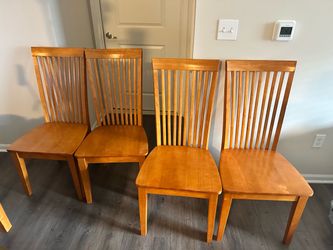 Set of 4 dining table chaits