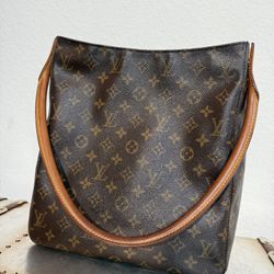 Louis Vuitton Looping GM Monogram Shoulder Bag 