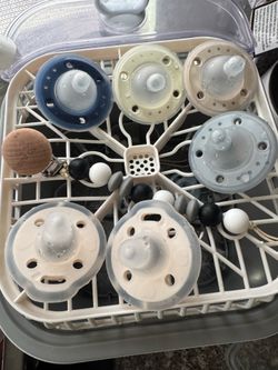 Ninni Co & momi pacifiers