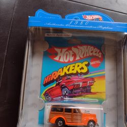 Hot Wheels 1980  30 Anniversary.  40's Woodie.  Factory Sealed.  Cash Porch Pickup Redmond.