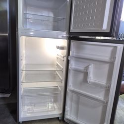 Min fridge