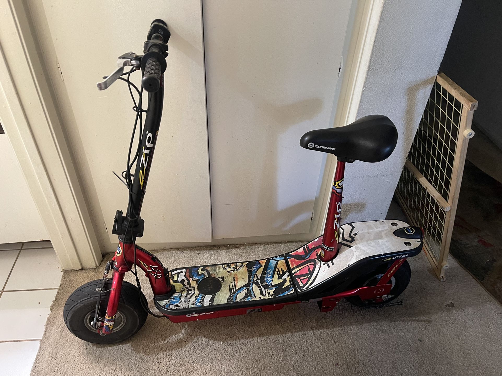 Ezip 450 Electric Scooter ( NEED GONE ASAP ) ‼️