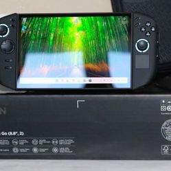 Legion Go 2 - 8.8" 144Hz 2K OLED Gaming Handheld - AMD Ryzen Z2 Extreme - 32GB - 1TB 