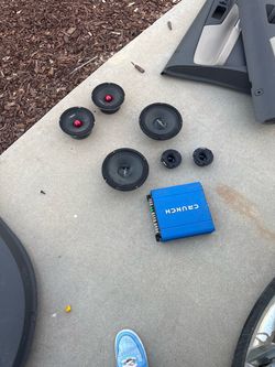 Skar audio 8 inch midrange speakers and tweaters