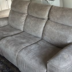 Recliner Sofas 