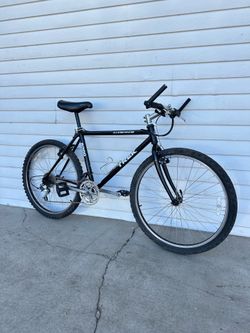 Trek Men’s Mountain Bike