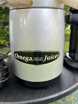 Omega Juicer
