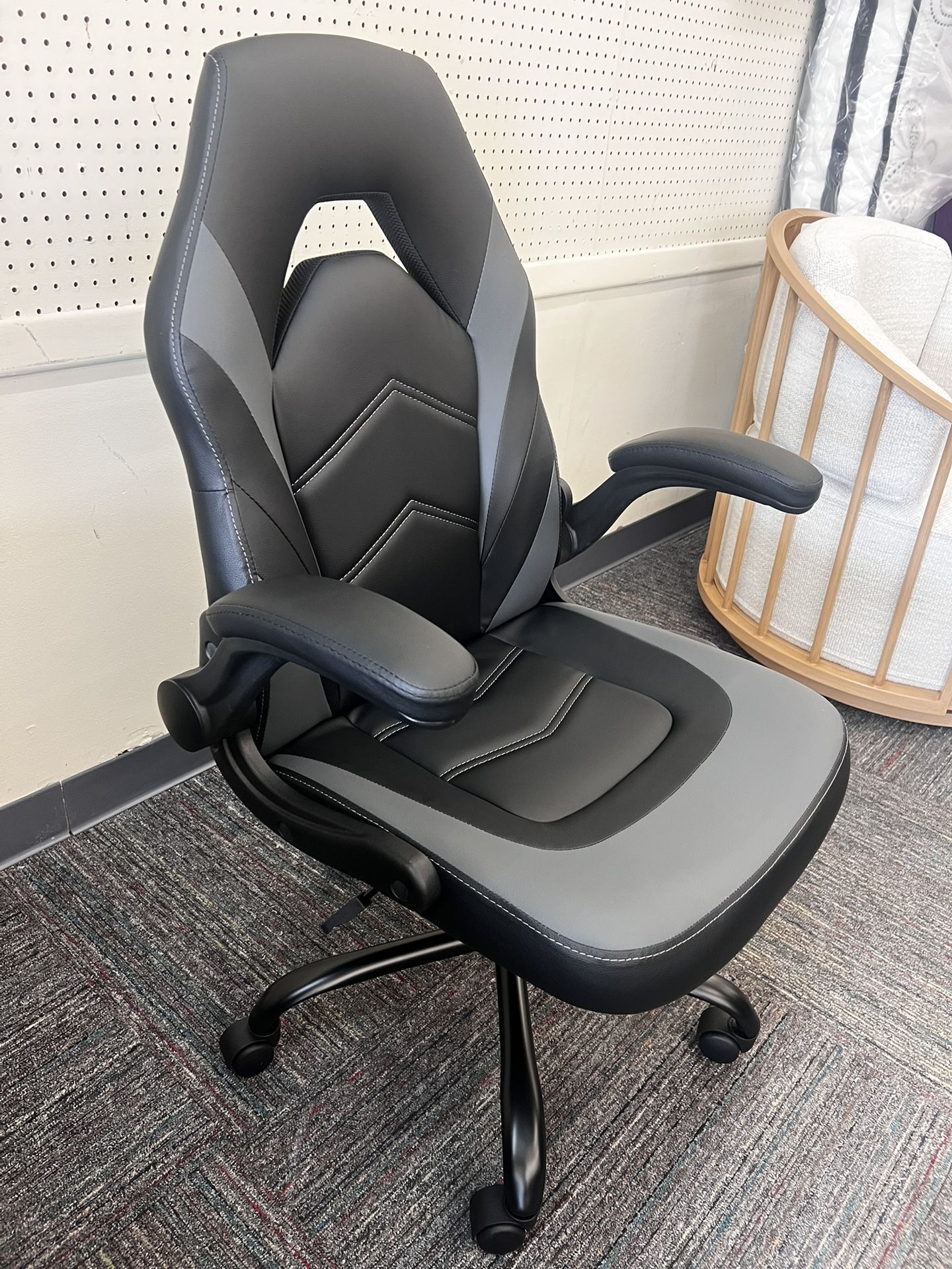 Gaming Chair, Computer Chair Ergonomic Office Chair PU Leather Desk Chair, Gray-Black, New