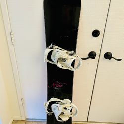 152cm Women’s Snowboard with Bindings