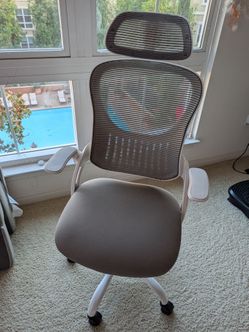 Desk chair