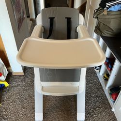 Nuna ZAAZ Highchair
