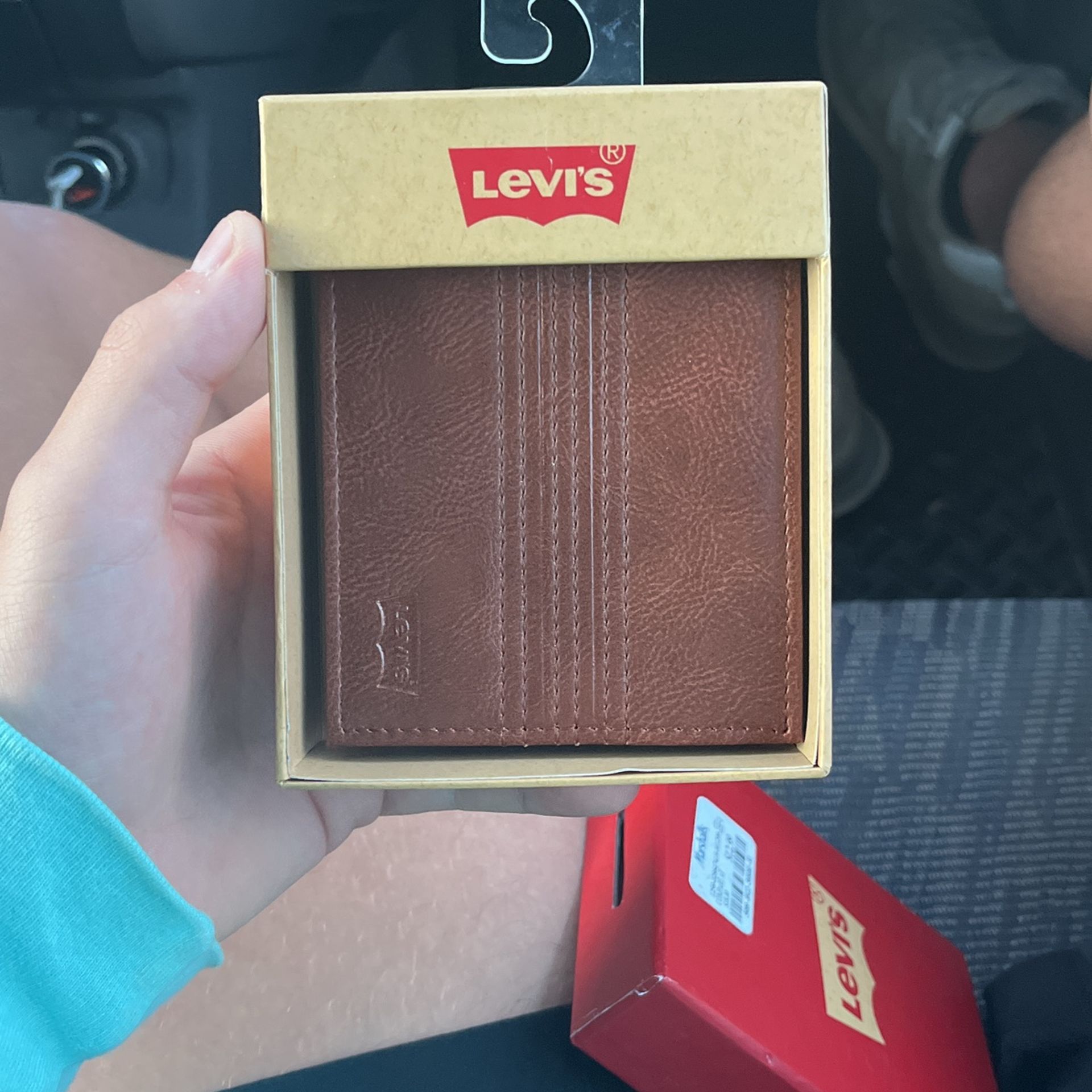 2 brand new levi’s wallets