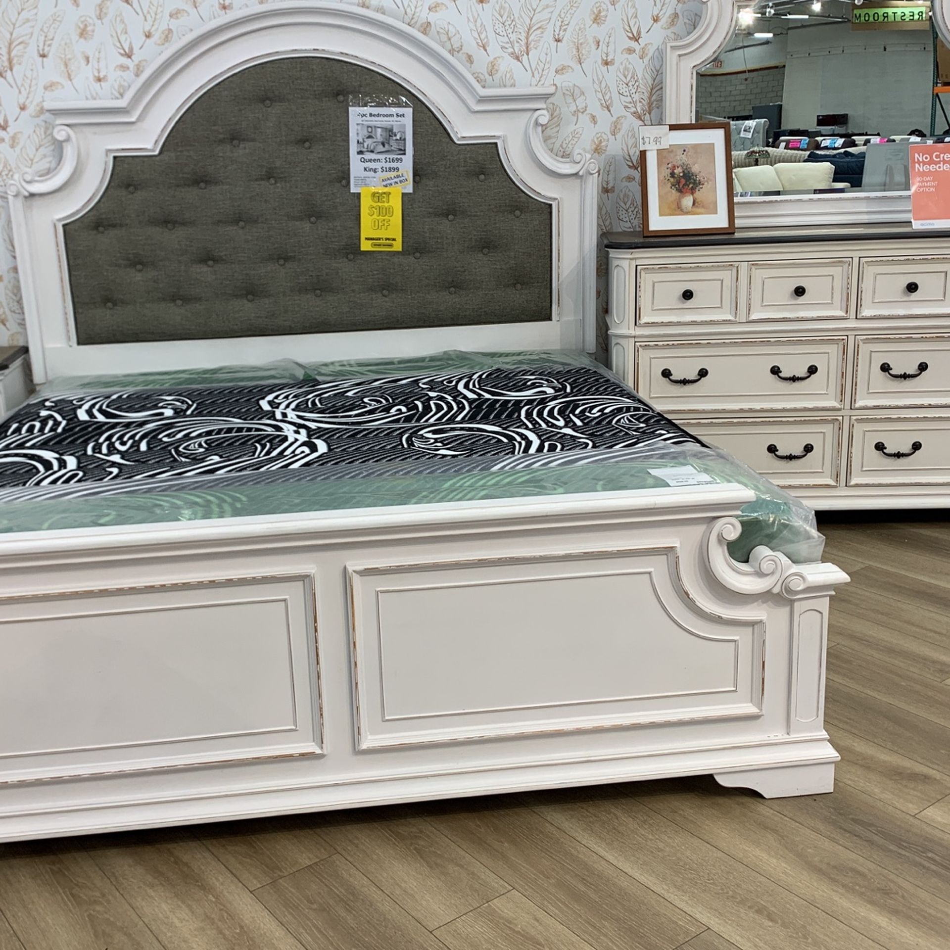 4PC Bedroom Set (Does Not Include Bed)