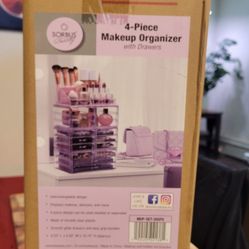 NIB MAKEUP ORGANIZER
