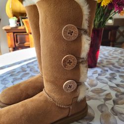 UGG Bailey Boot