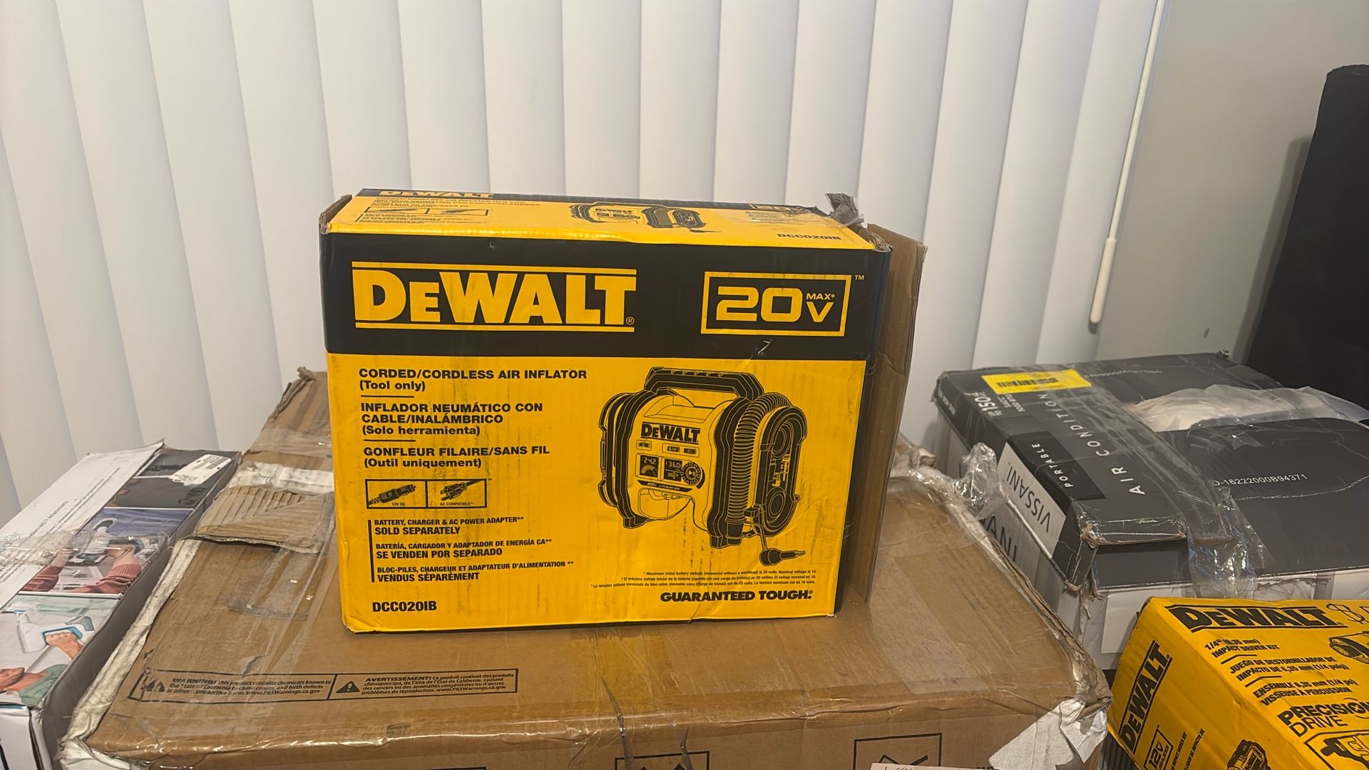 DeWalt 20v Cordless Air Inflator