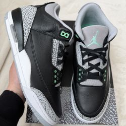Green Glow Jordan 3’s 