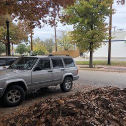 2000 Jeep Cherokee
