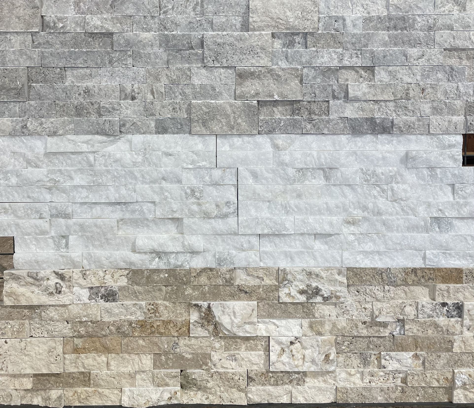 WAREHOUSE CLOSING. LEDGE-STONE, STACK-STONE IN DIFFERENT COLORS. BEST PRICE