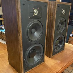 Polk Audio Stereo Speakers 
