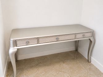 Silver Glam Vanity / Desk– Good Condition